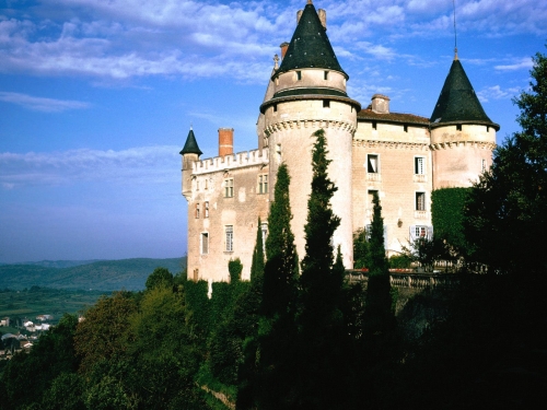 002 mecues castle france