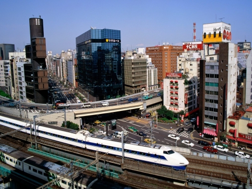 bullet train  ginza district  tokyo  japan-wallpaper-desktopgoodies-033