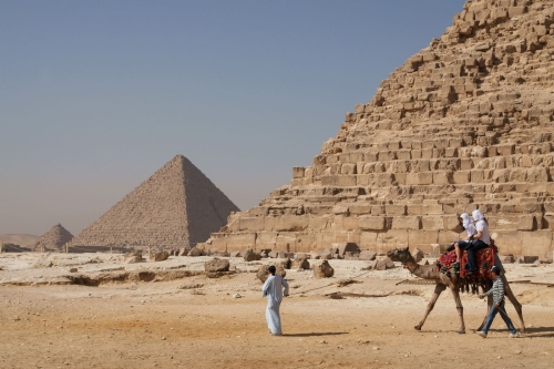 pyramids-of-egypt-wallpaper-desktopgoodies-011